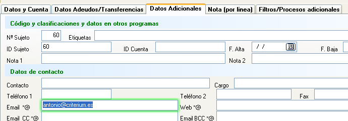 Emails de destinatarios de notificaciones de recibos y transferencias